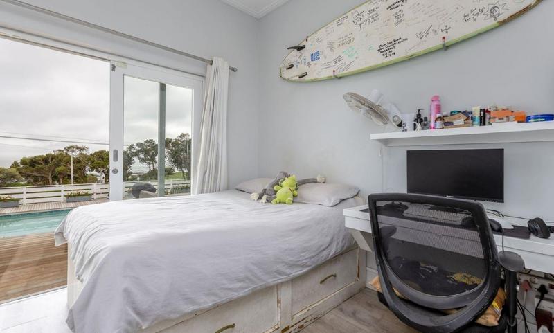 6 Bedroom Property for Sale in Camps Bay Western Cape